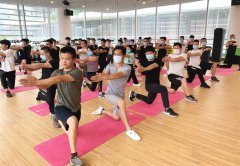 北京的健身教练学校学费多少钱？哪个学校比较划算